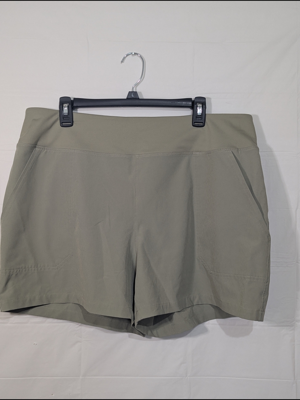 Patagonia Women's XL Outdoor Hiking Shorts Sage Green Stretch Pull On Athletic